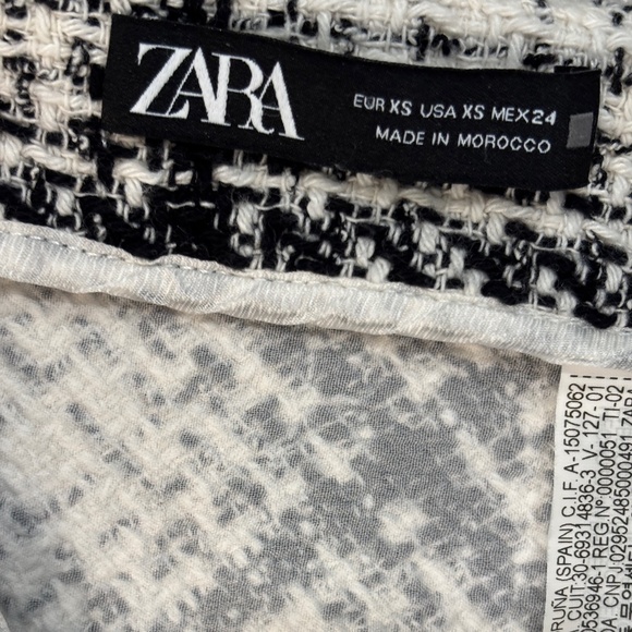 Zara Textured Tweed Mini Skirt - Size XS - Picture 5 of 6